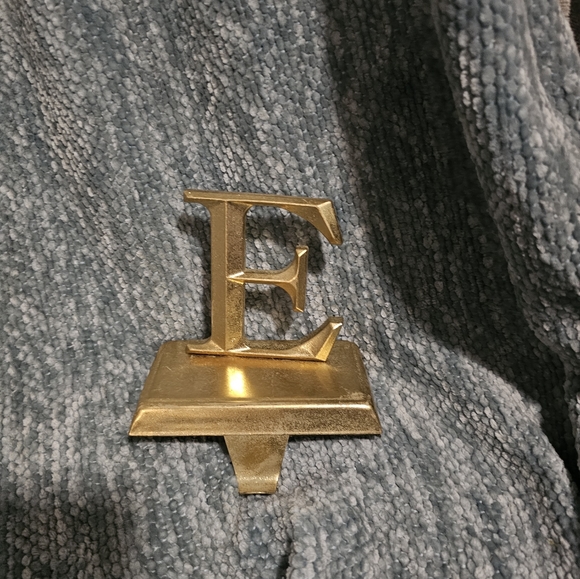 Gold Stocking Holders - Picture 4 of 4